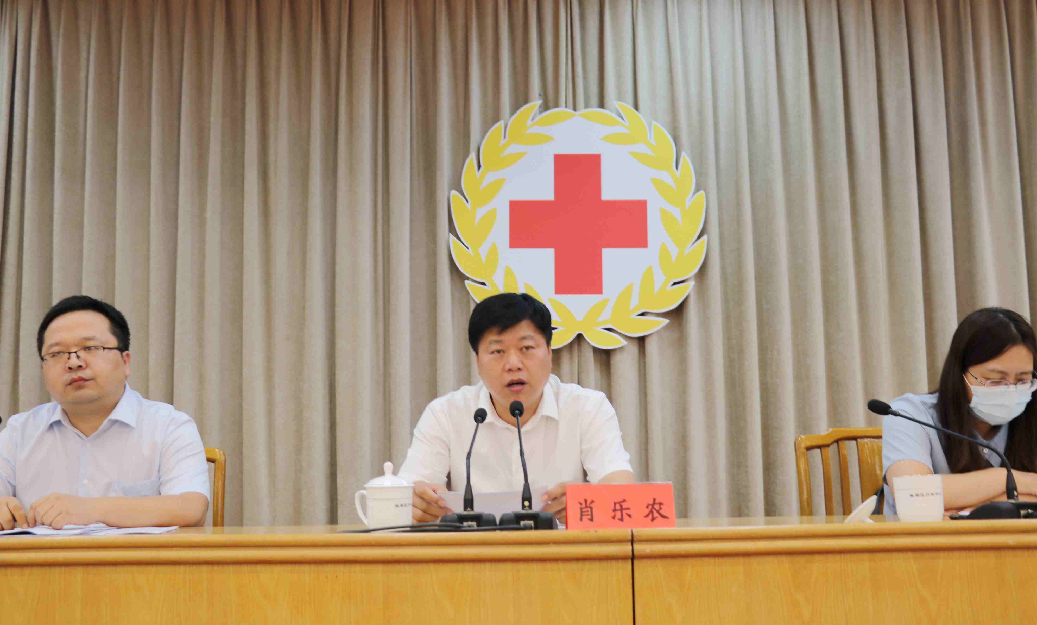2.区人民政府副区长、区红十字会第六届理事会会长肖乐农讲话_副本.jpg