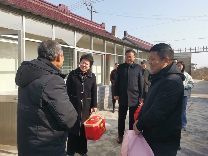 “关爱一线牵”聚焦伤残退役军人1.jpg