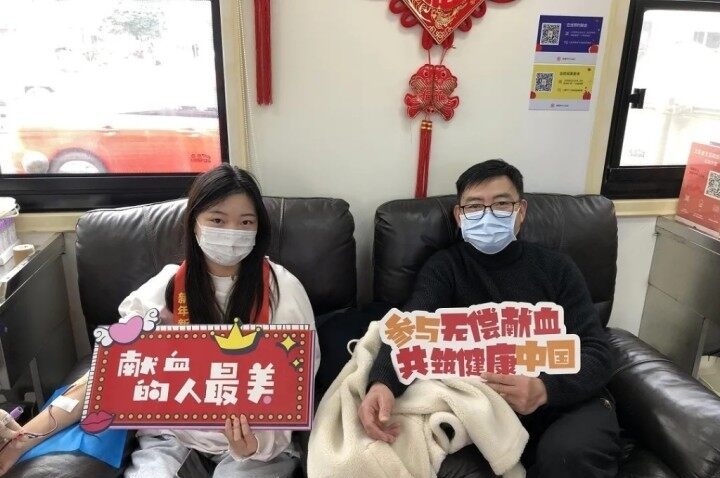 爱心涌动2.jpg