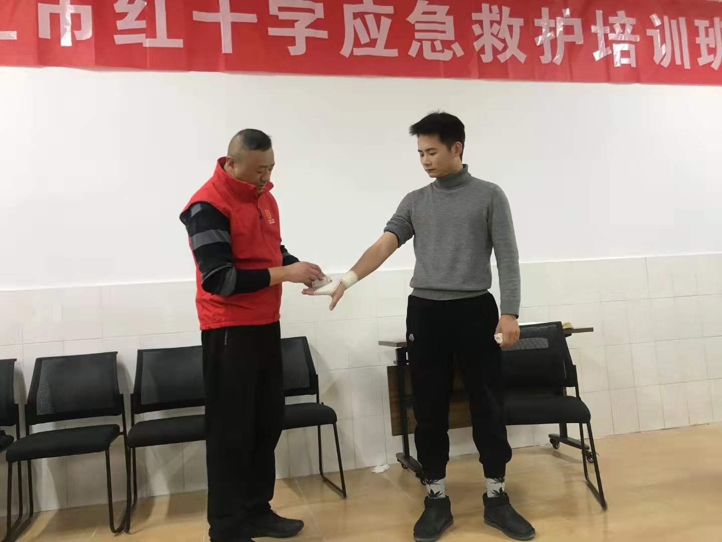 刘劲松.jpg