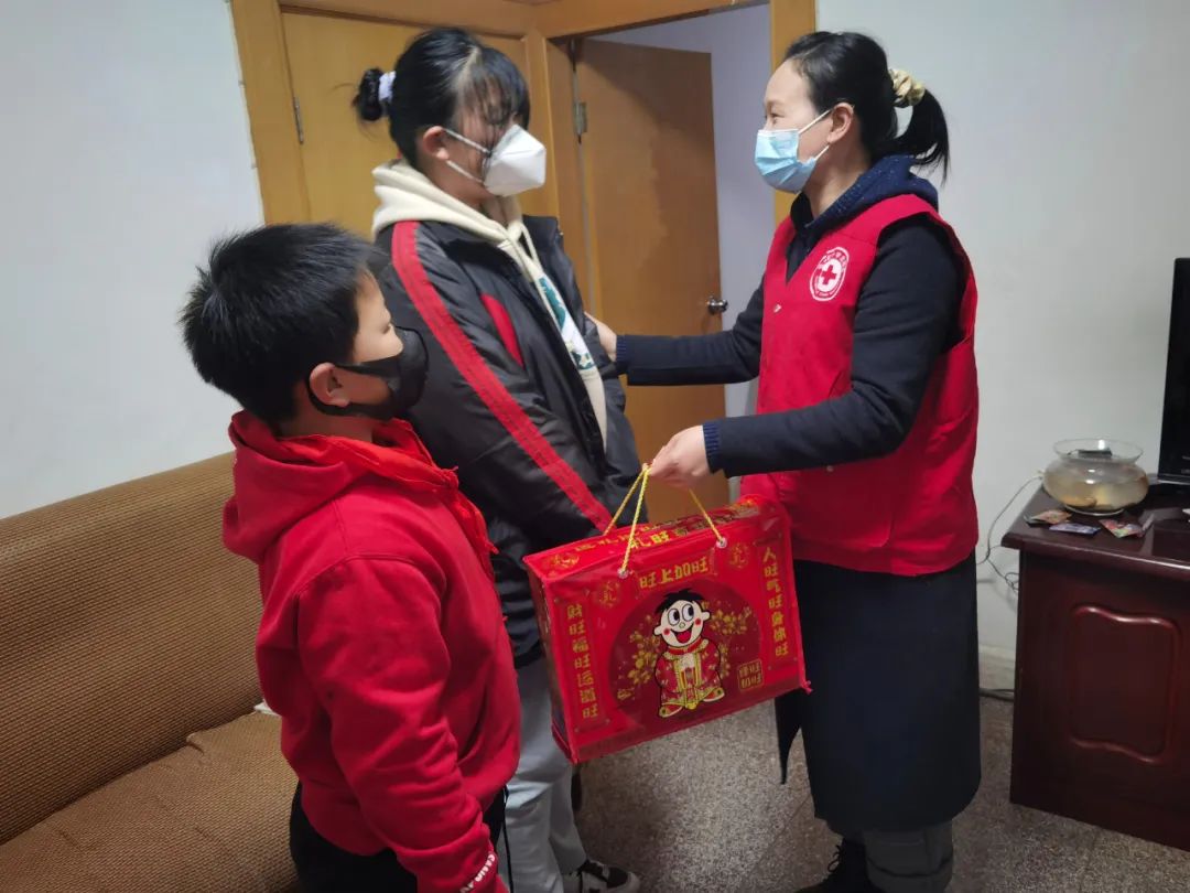 仁爱妈妈1.jpg