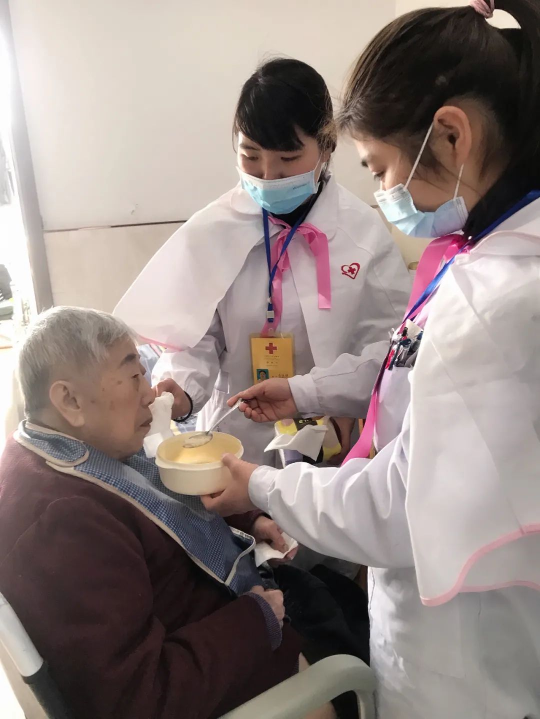 南丁格尔志愿服务队2.jpg