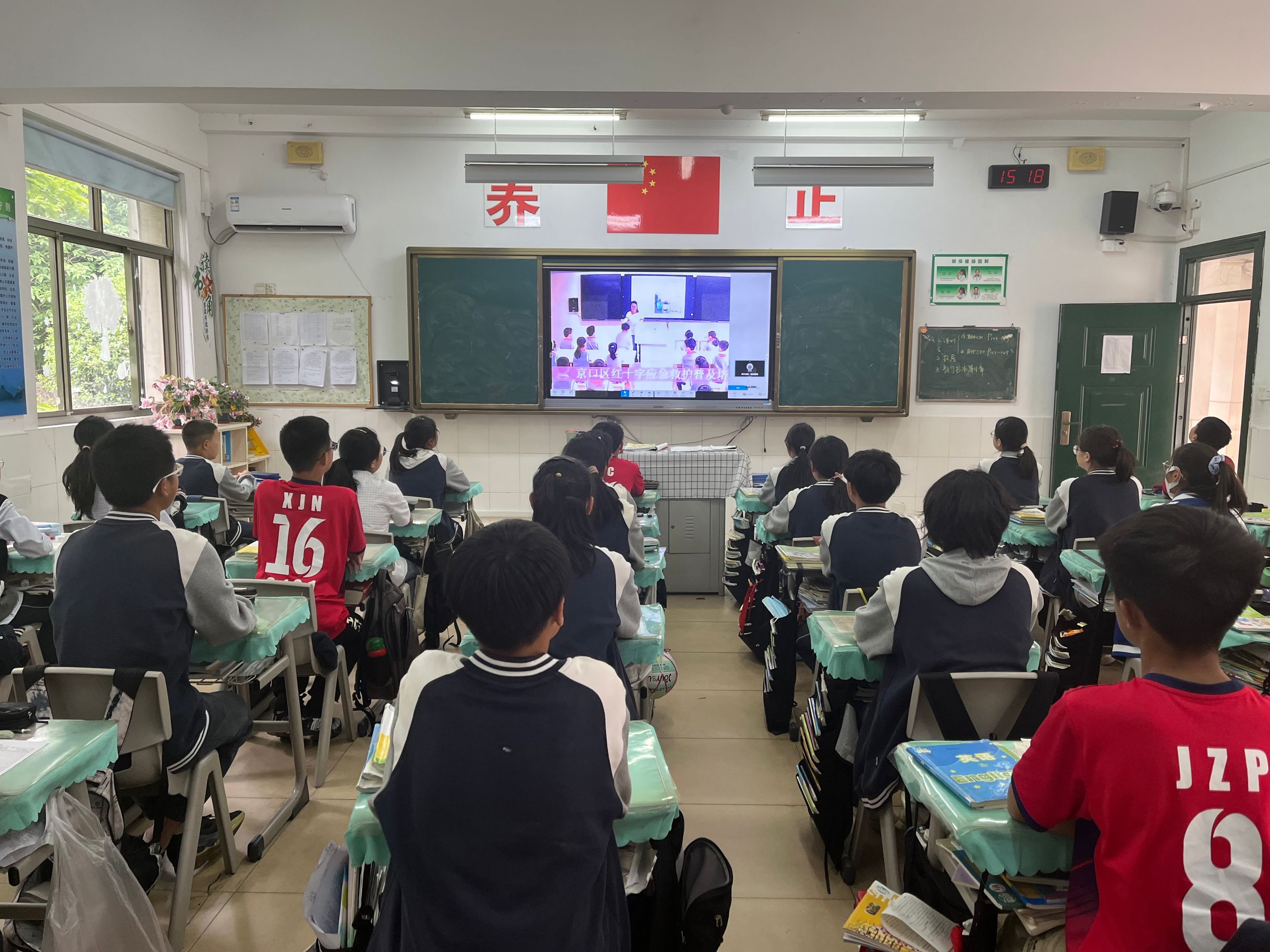 镇江市第十中学.jpg