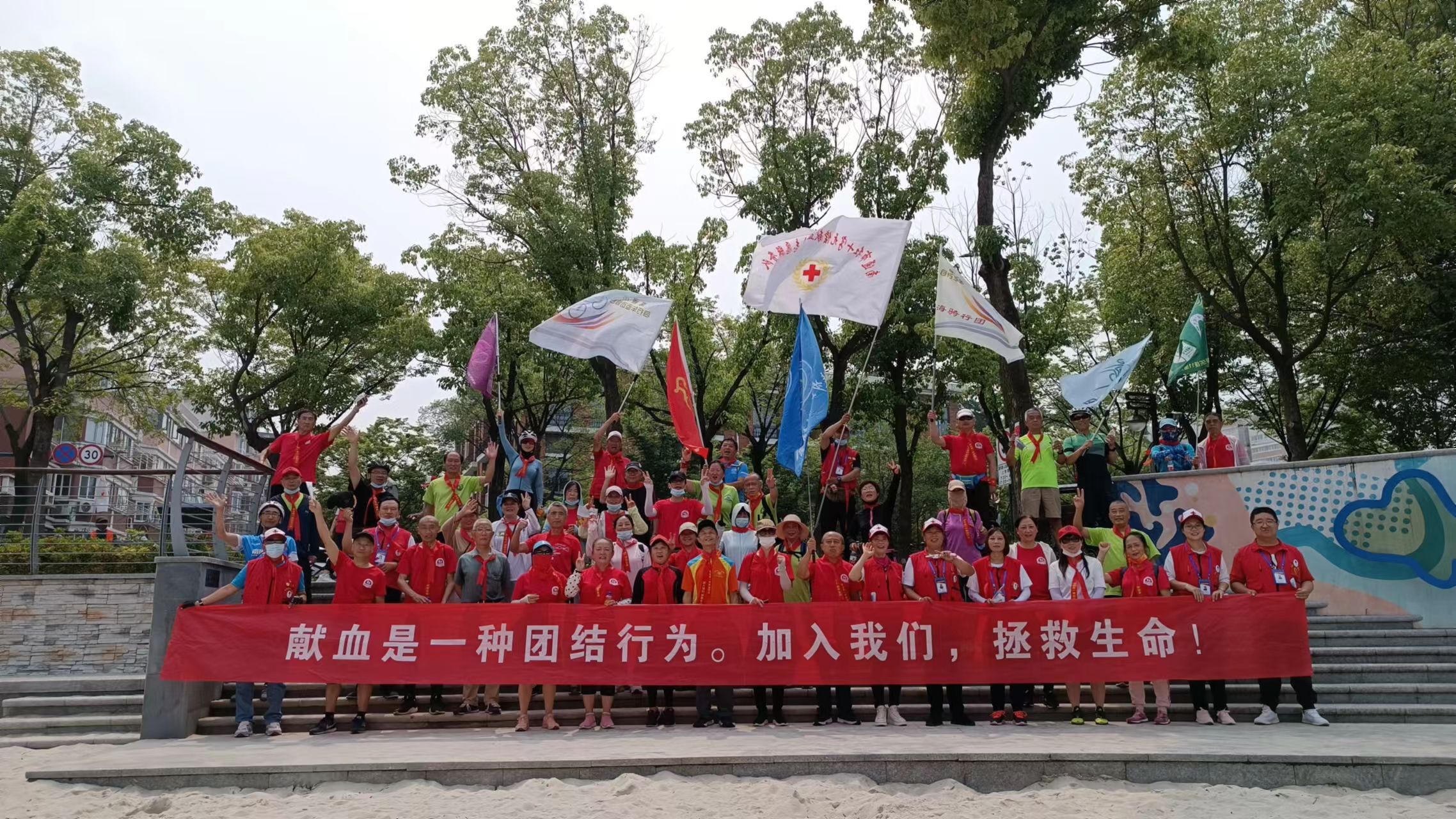 志愿服务队 (1).JPG