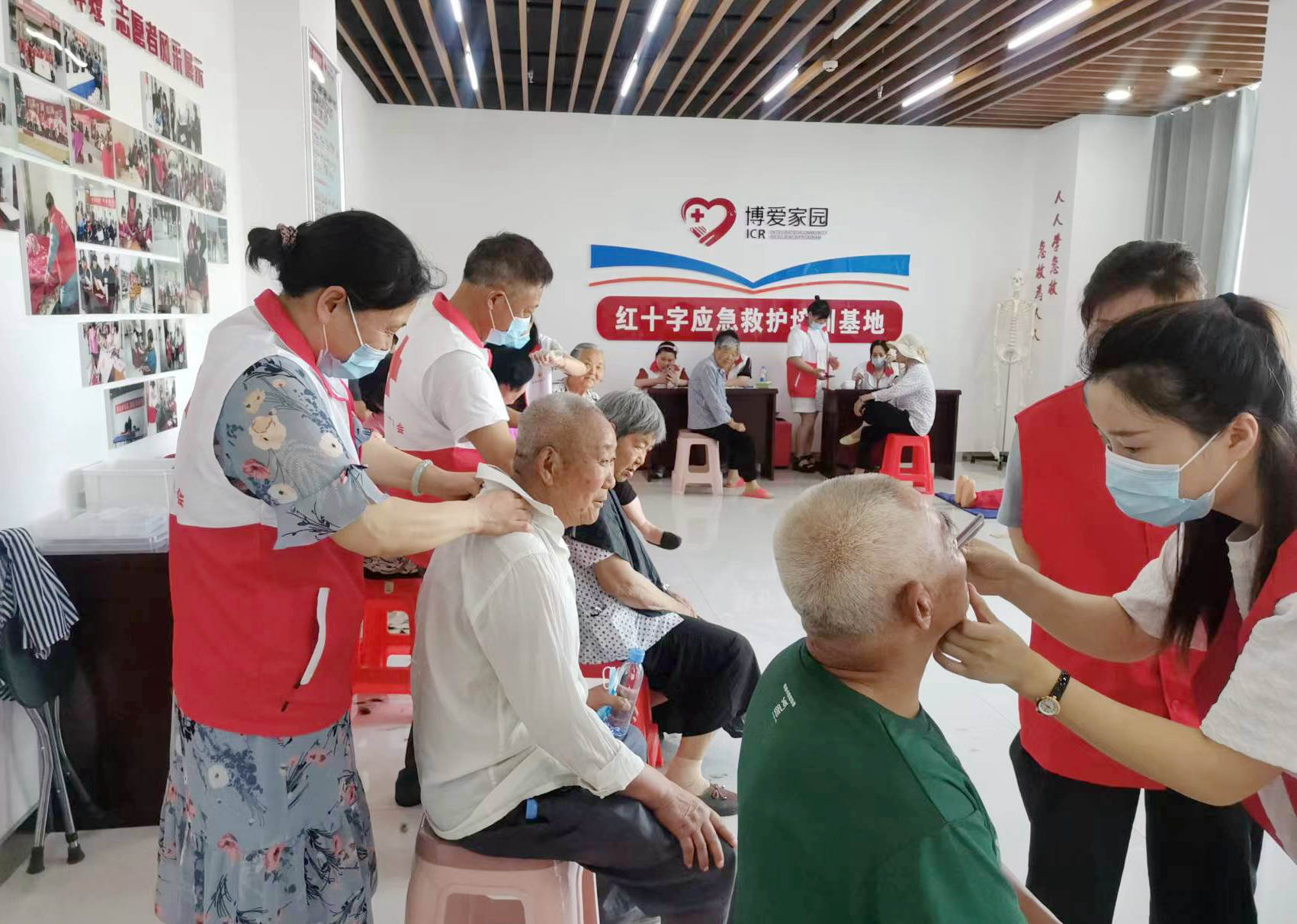 专业洁面_副本.jpg