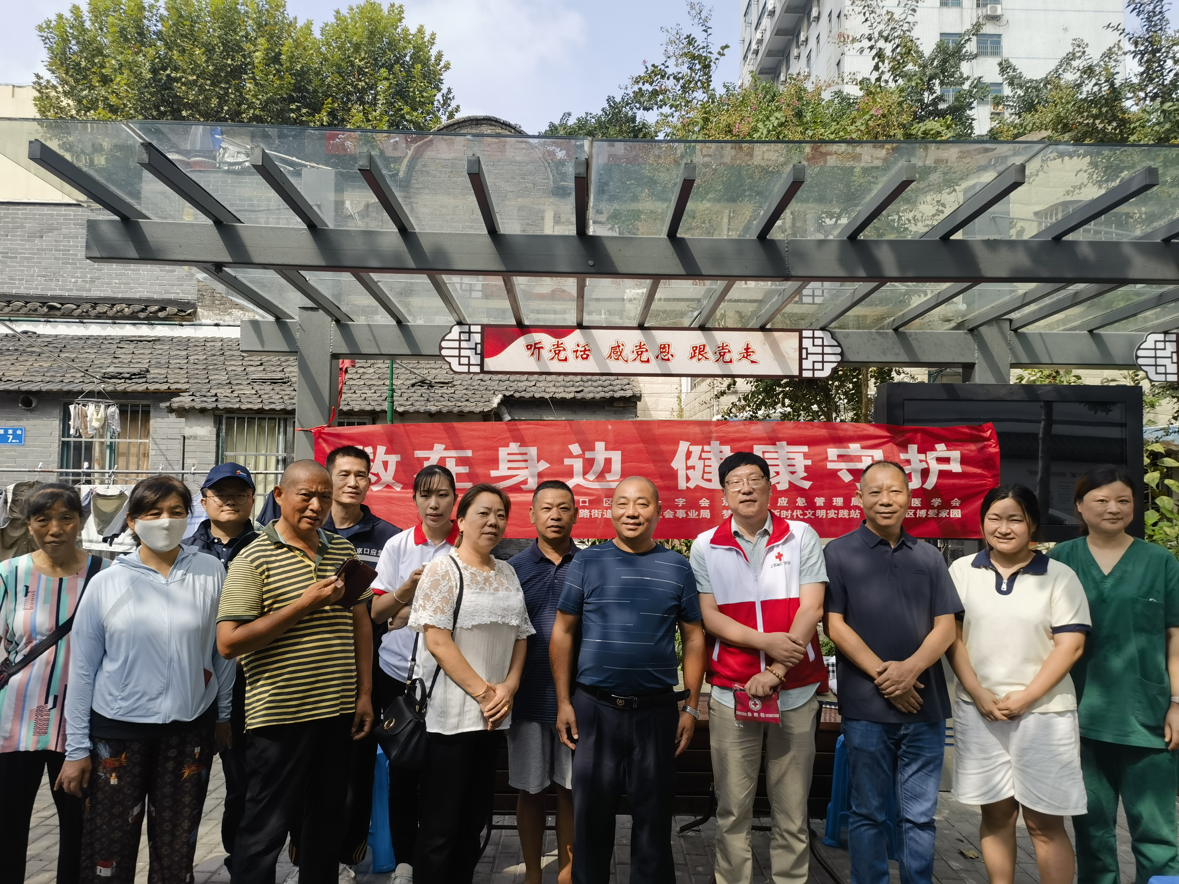 badad5fc67dc5c680599a1ec63a8812.jpg