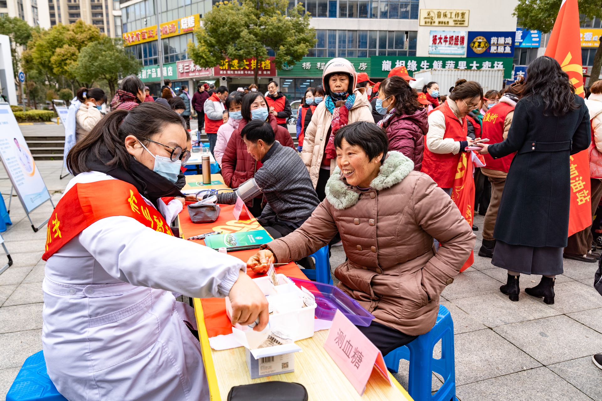 殷湖社区2.jpg