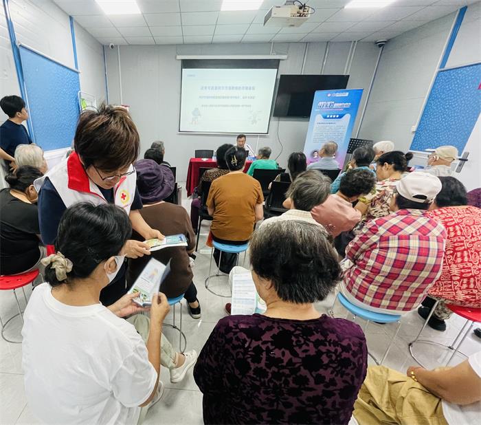 贴心守护银龄记忆.JPG